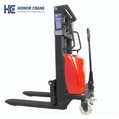 Trakk ta' l-Elettriku Pallet Stacker