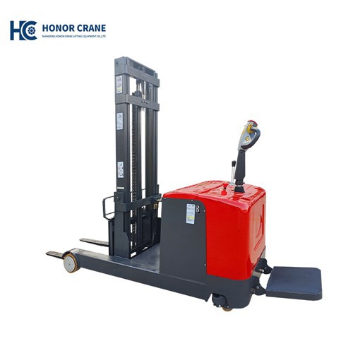 Stacker elettriku 1.5 Ton